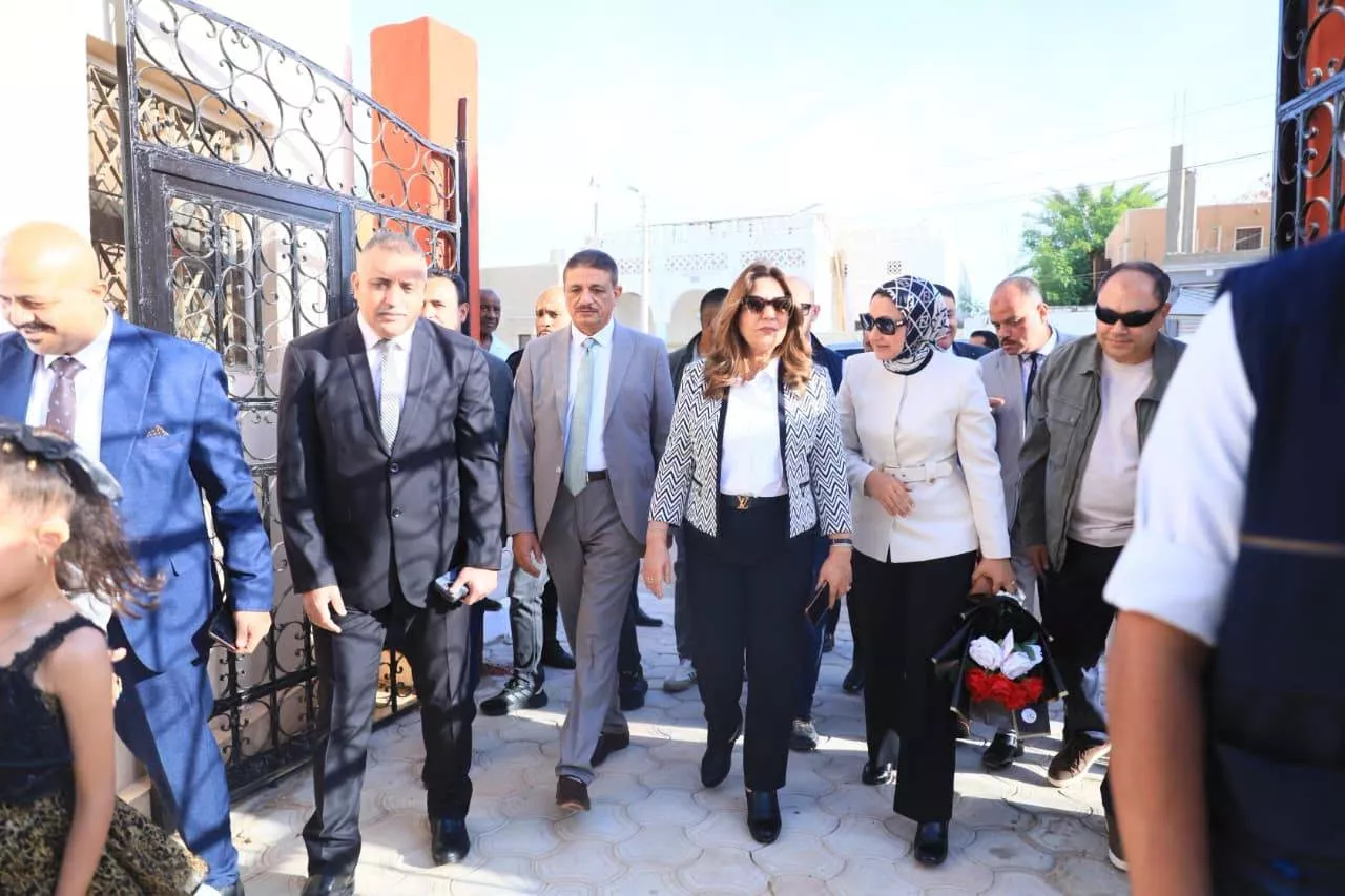 افتتاح مركز معلومات شبكات المرافق والتخطيط العمراني بمدينة الخارجة