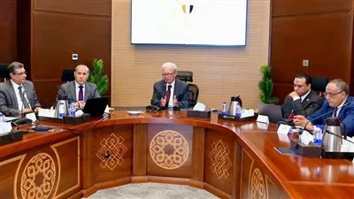 نائب رئيس الوزراء يتابع مستجدات خطة إعادة هيكلة الهيئات الاقتصادية