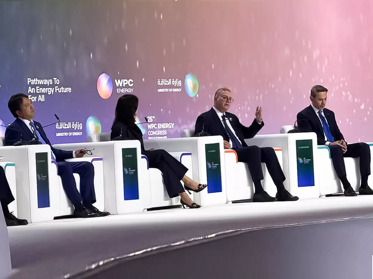 وزير البترول في افتتاح مؤتمر البترول العالمي بالرياض
