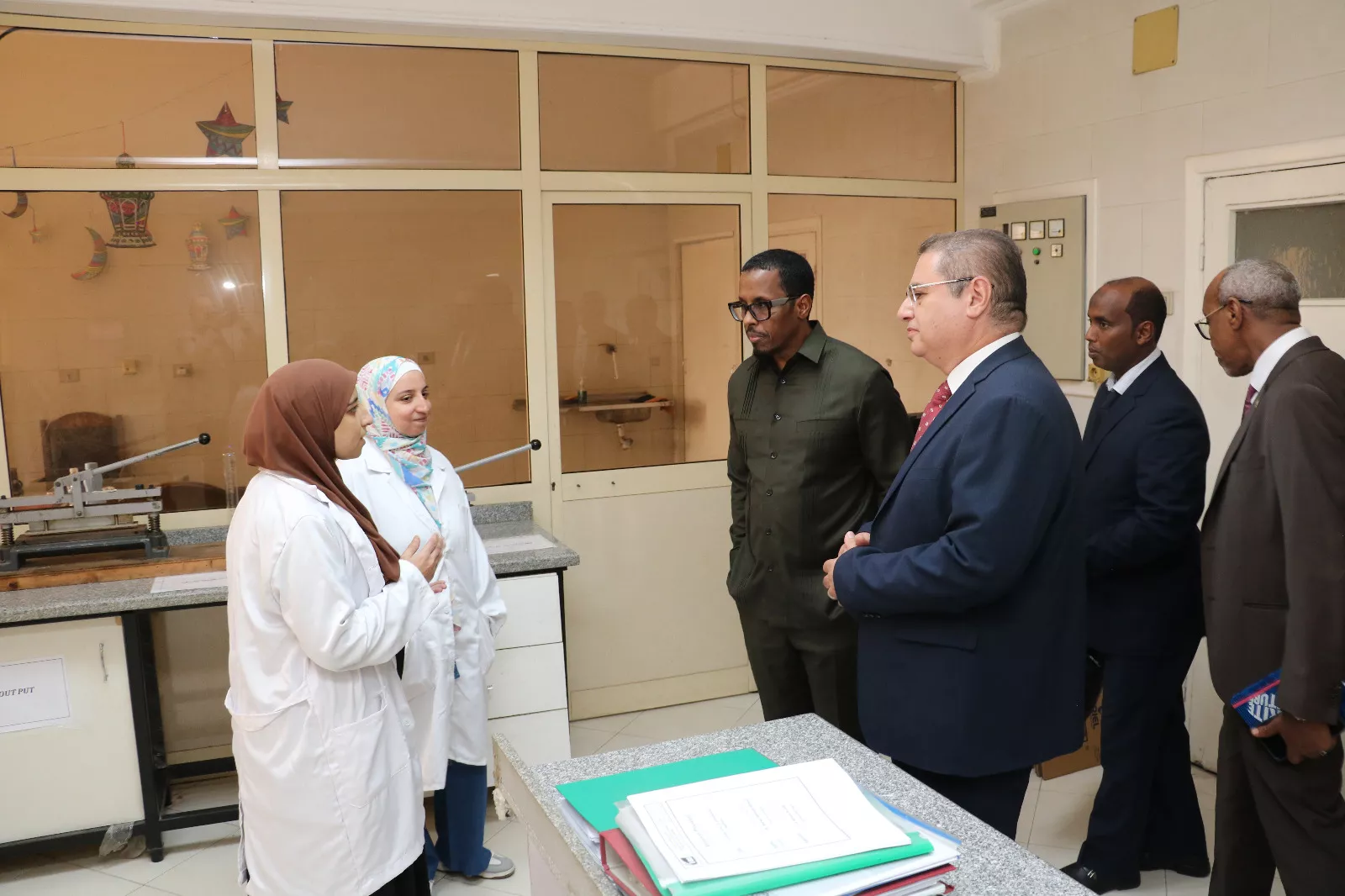 هيئة المواصفات والجودة المصرية تستقبل وزير التجارة والسياحة بجيبوتي