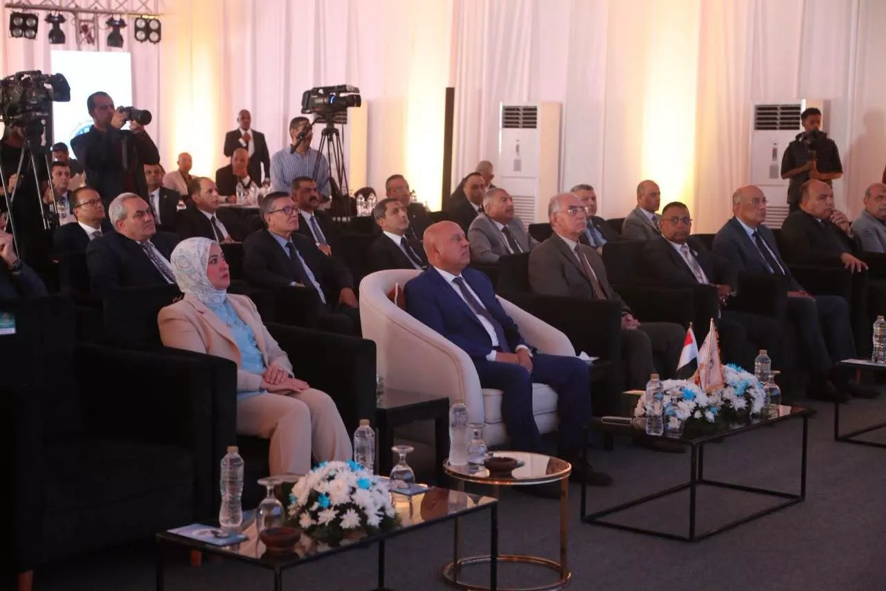 وزير النقل يفتتح ميناء العامرية الجاف بالإسكندرية