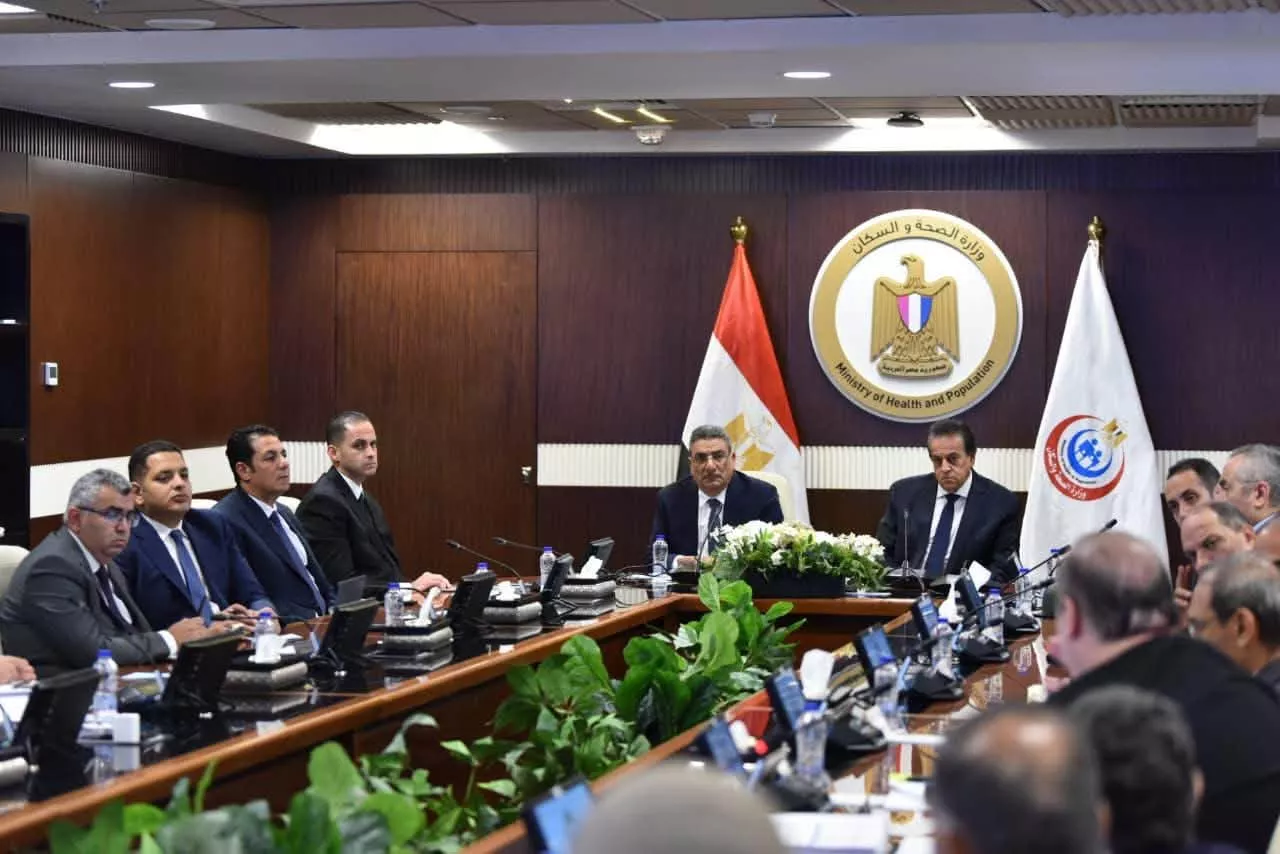 وزير الصحة يترأس اجتماعاً لمتابعة مستجدات تنفيذ المدينة الطبية بالعاصمة الجديدة