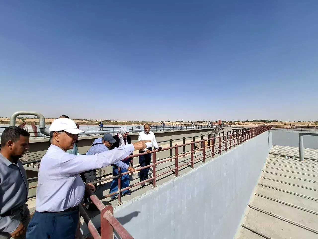 وزيرة الإسكان تتابع الموقف التنفيذي لمشروعات الصرف الصحي