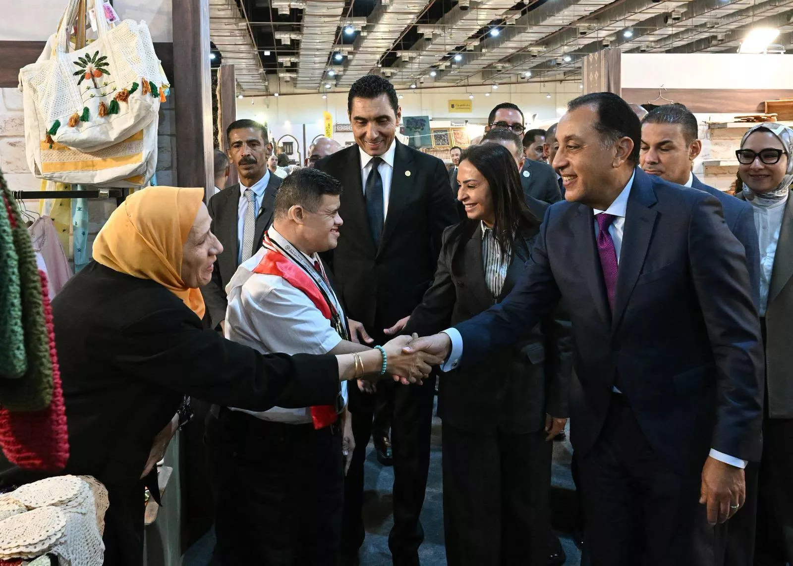 رئيس الوزراء يفتتح الدورة الثامنة لمعرض تراثنا 2026