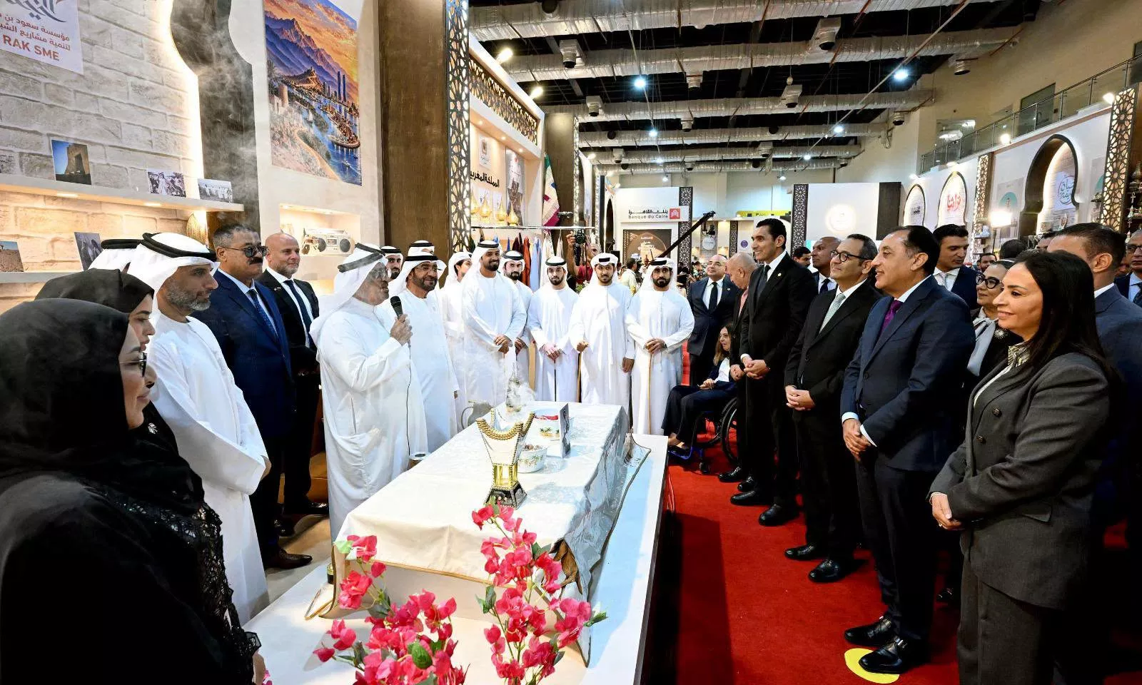 رئيس الوزراء يفتتح الدورة الثامنة لمعرض تراثنا 2026