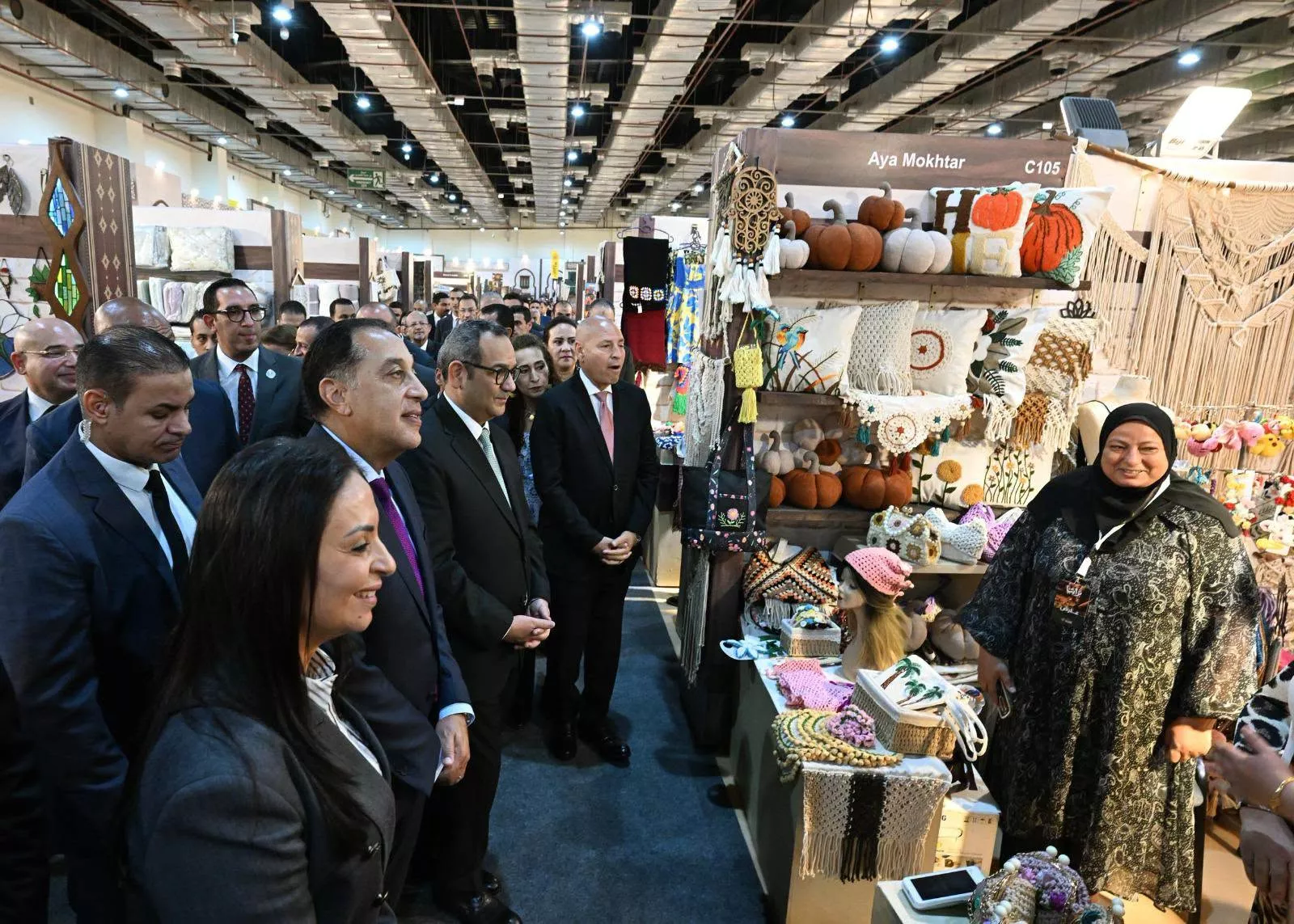 رئيس الوزراء يفتتح الدورة الثامنة لمعرض تراثنا 2026