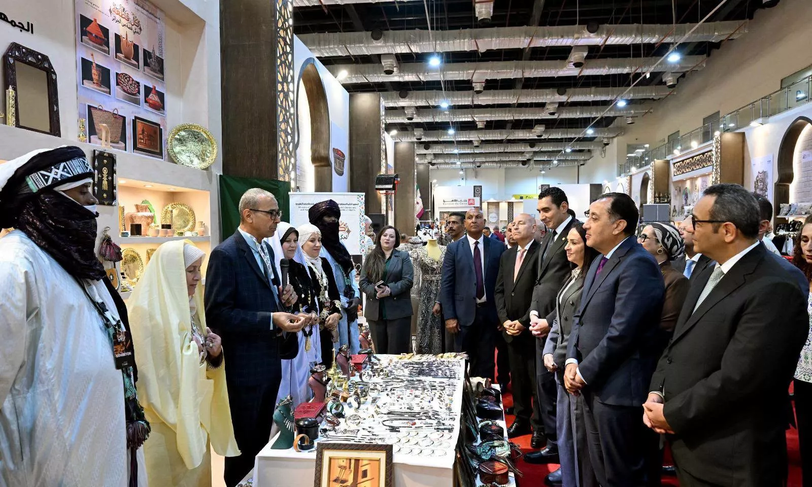 رئيس الوزراء يفتتح الدورة الثامنة لمعرض تراثنا 2026