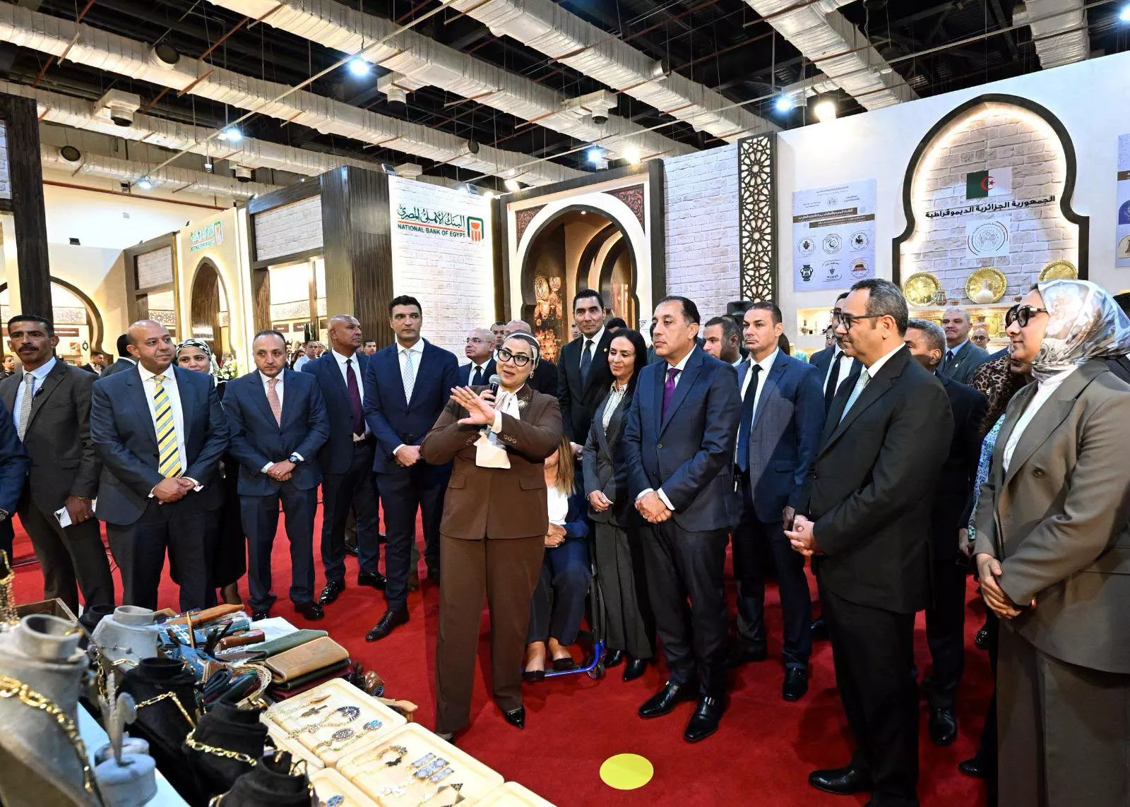 رئيس الوزراء يفتتح الدورة الثامنة لمعرض تراثنا 2026