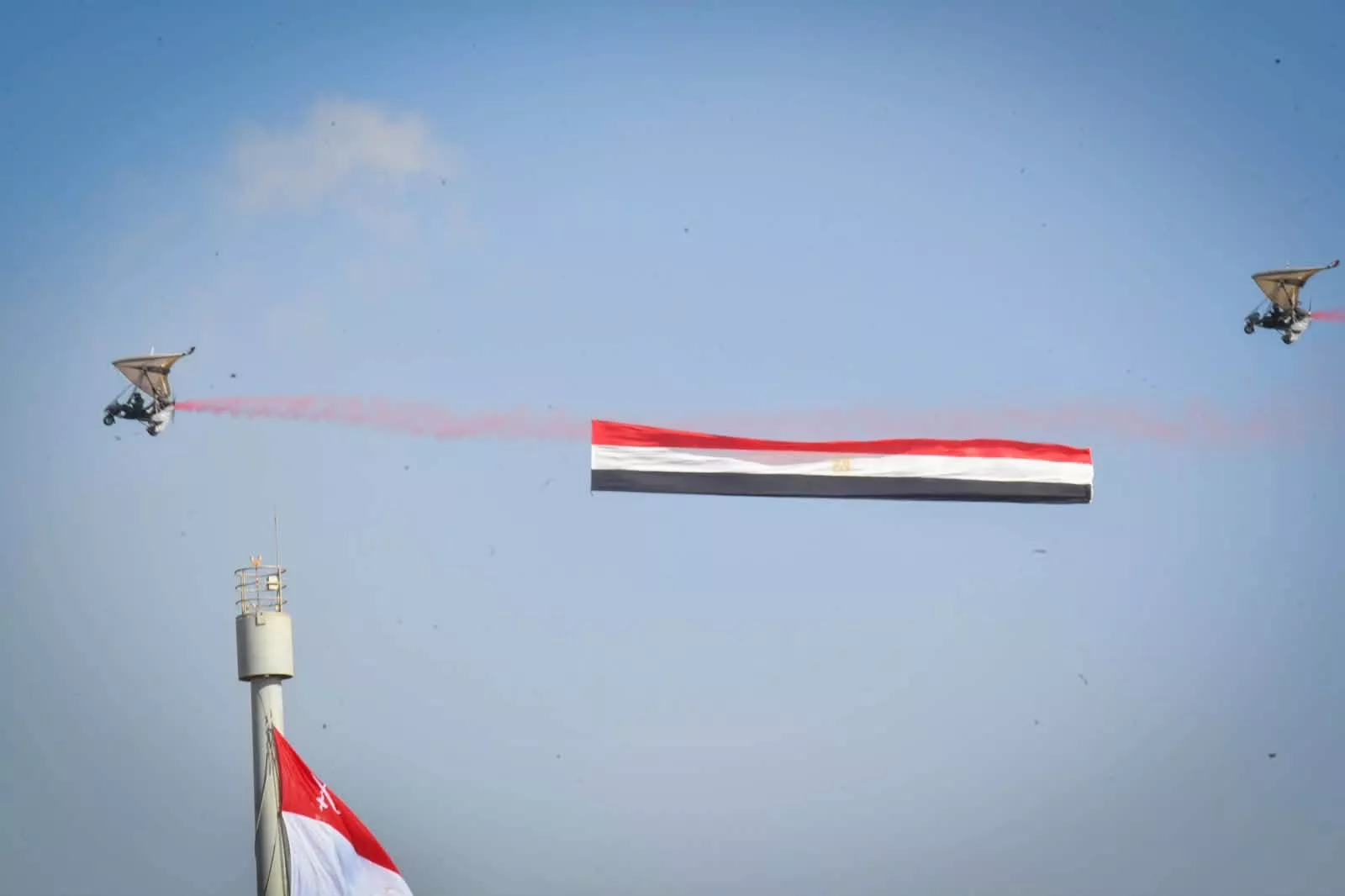 السيسي يشهد احتفال تخرج دفعات من الأكاديمية والكلية العسكرية
