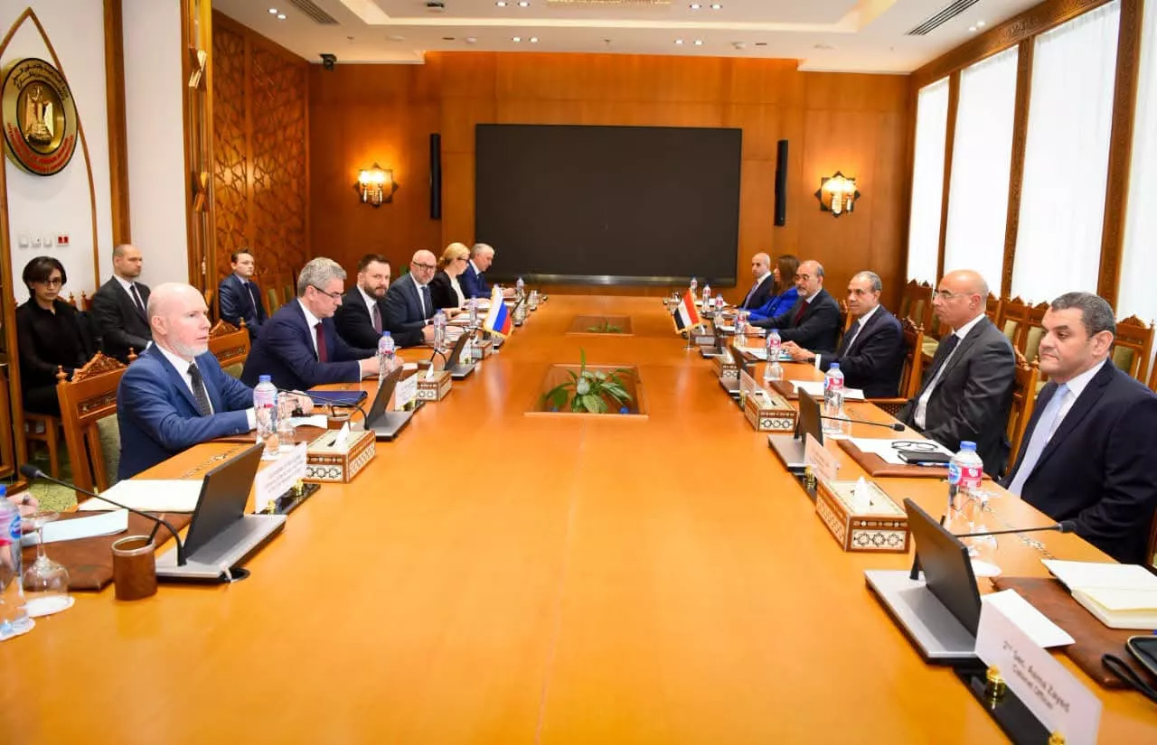 وزير الخارجية يستقبل نائب رئيس الإدارة الرئاسية الروسية