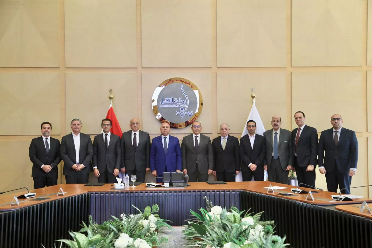وزير النقل يشهد توقيع مذكرة تفاهم لإنشاء مركز لوجستي متكامل بميناء الدخيلة