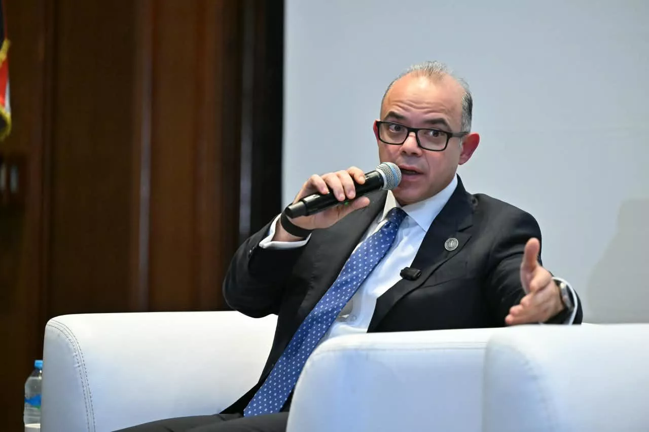 الدكتور محمد فريد وزير الاستثمار