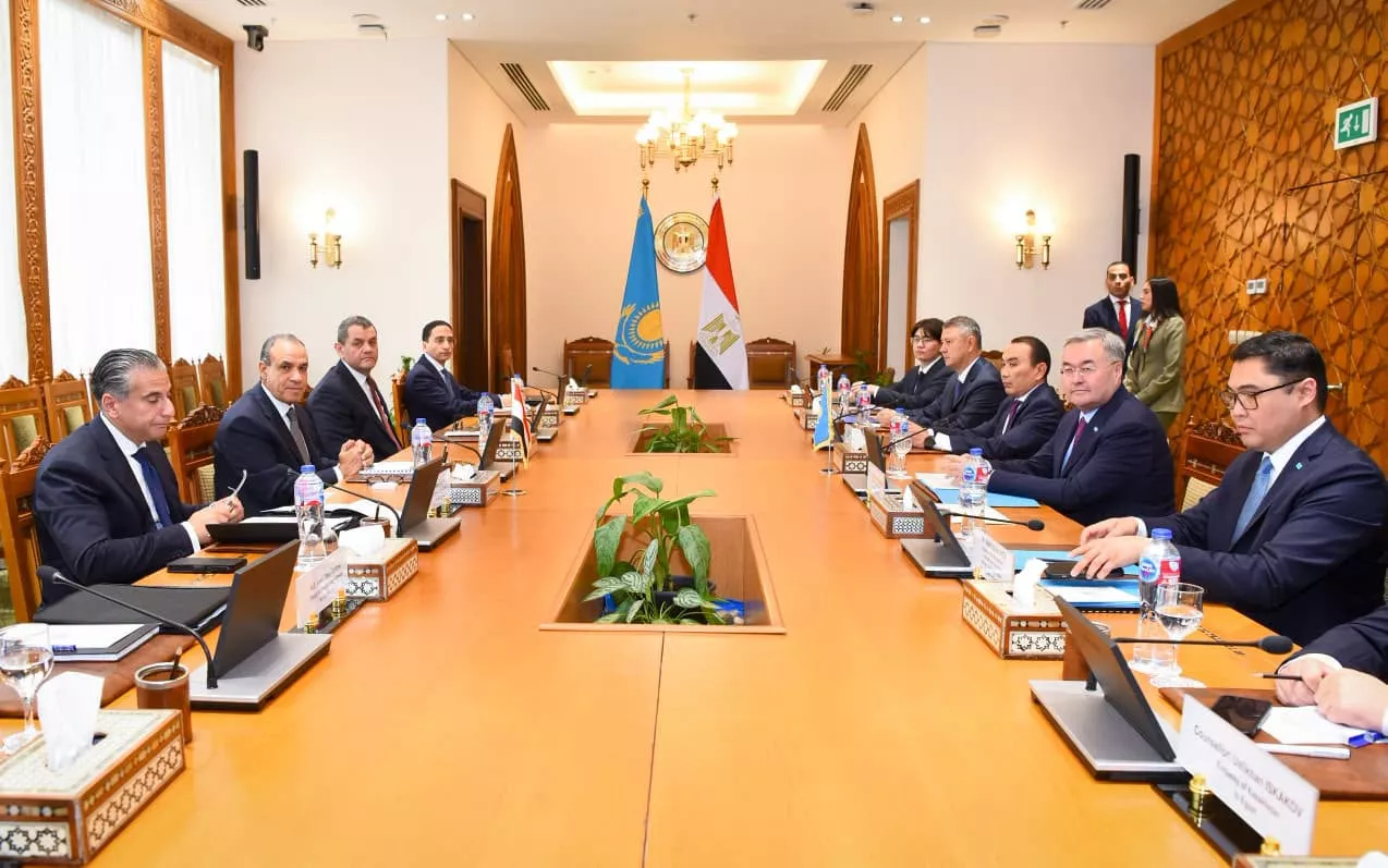 وزير الخارجية يستقبل نظيره الكازاخي