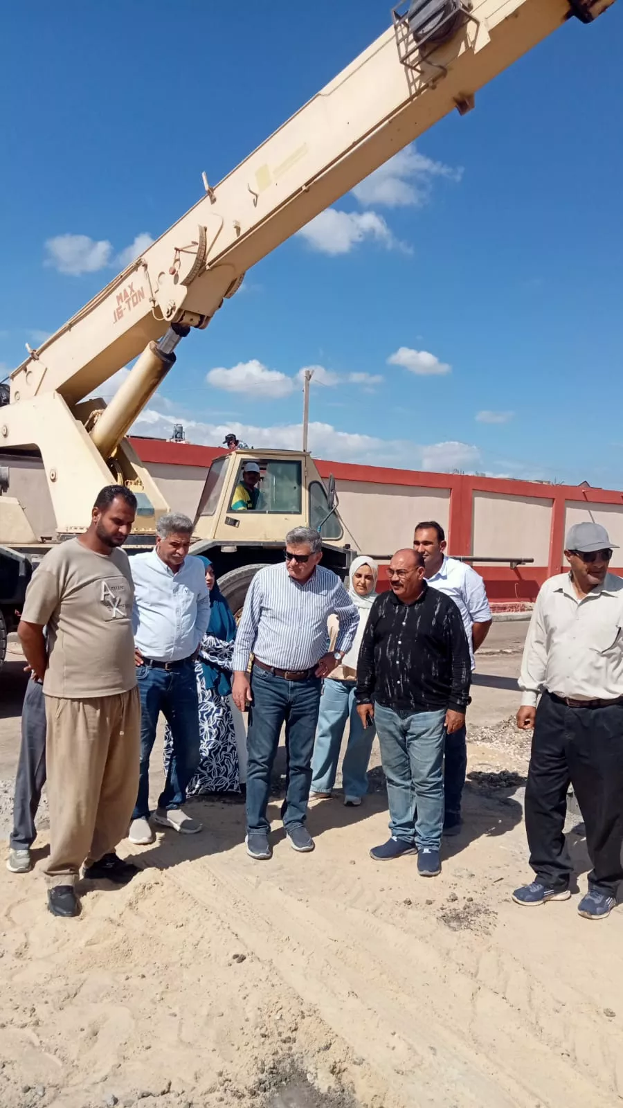مسئولو الإسكان يتابعوا الموقف التنفيذي لمشروعات الصرف الصحي بعدد من المحافظات