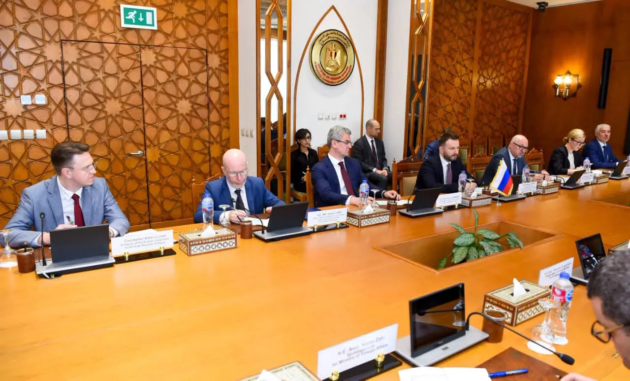وزير الخارجية يستقبل نائب رئيس الإدارة الرئاسية الروسية