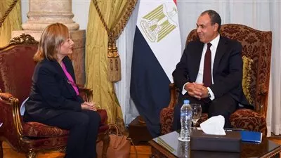 وزير «الخارجية» يبحث سبل تعزيز الشراكة مع بنك الاستثمار الأوروبي
