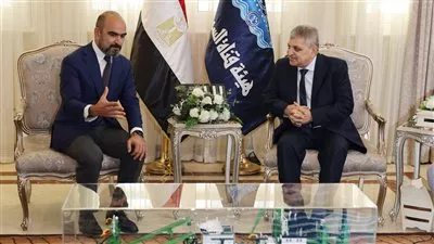 قناة السويس تبحث التعاون مع «DEME» البلجيكية في بناء وصيانة الكراكات