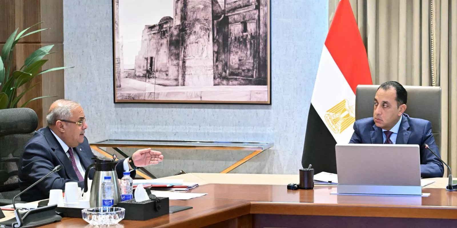 الدكتور مصطفى مدبولي يجتمع مع مساعد أول رئيس مجلس الوزراء