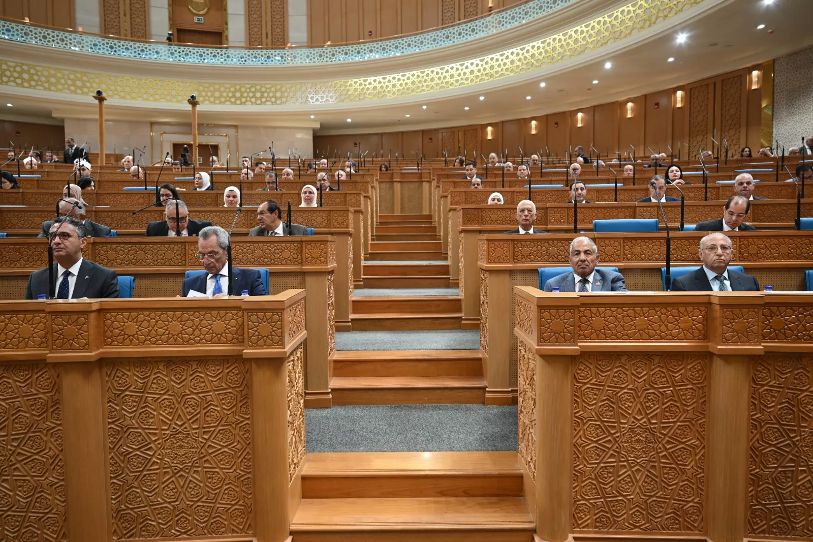 وزير التموين أمام الجلسة العامة بمجلس الشيوخ