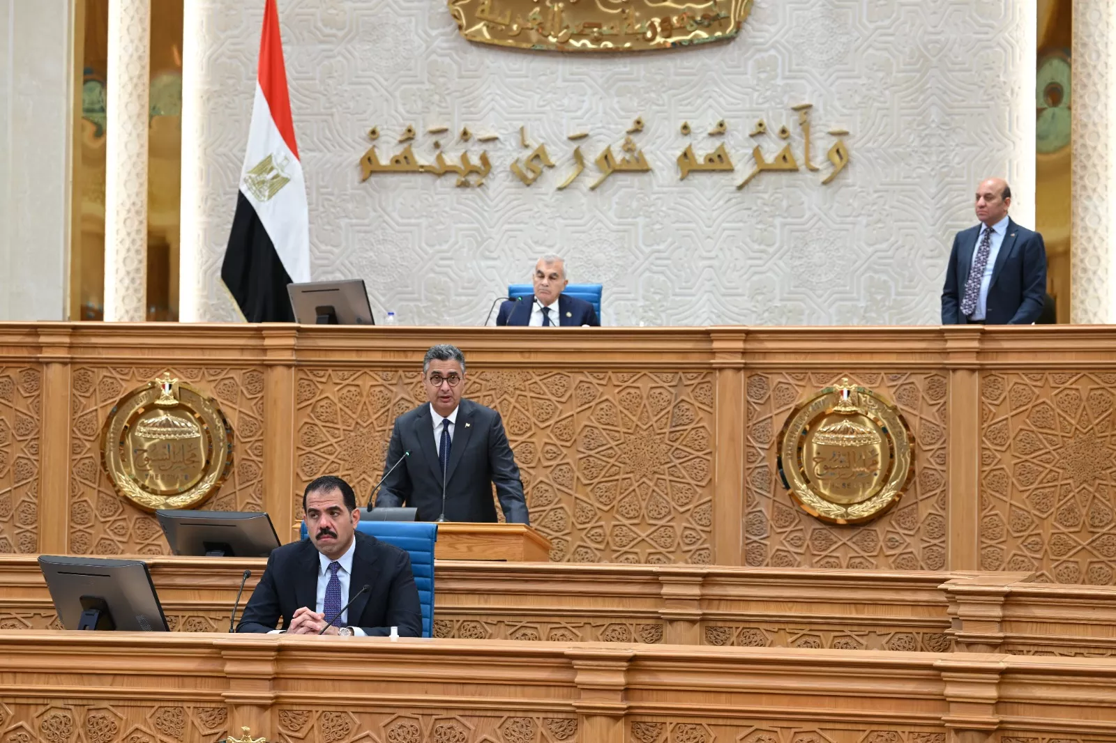 وزير التموين أمام الجلسة العامة بمجلس الشيوخ
