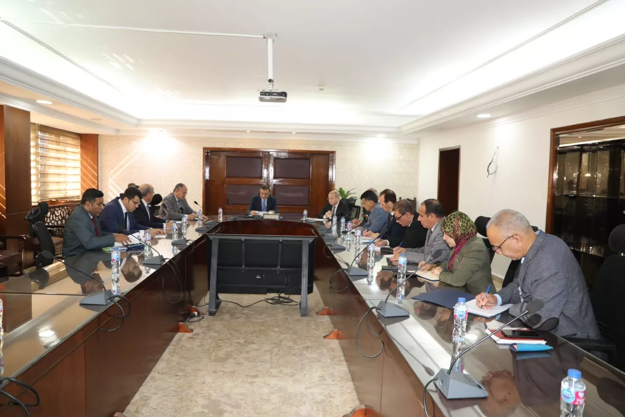 اجتماع وزير الزراعة مع عدد من قيادات الوزارة المعنيين والقطاعات التنفيذية