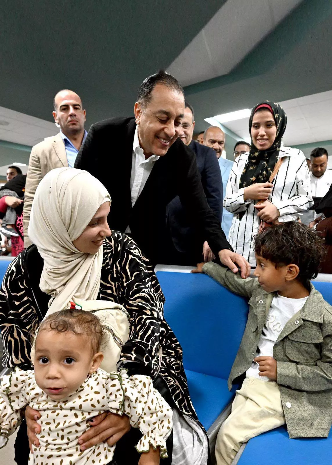 رئيس الوزراء يفتتح المرحلة الأولى من مستشفى السويس الجامعي
