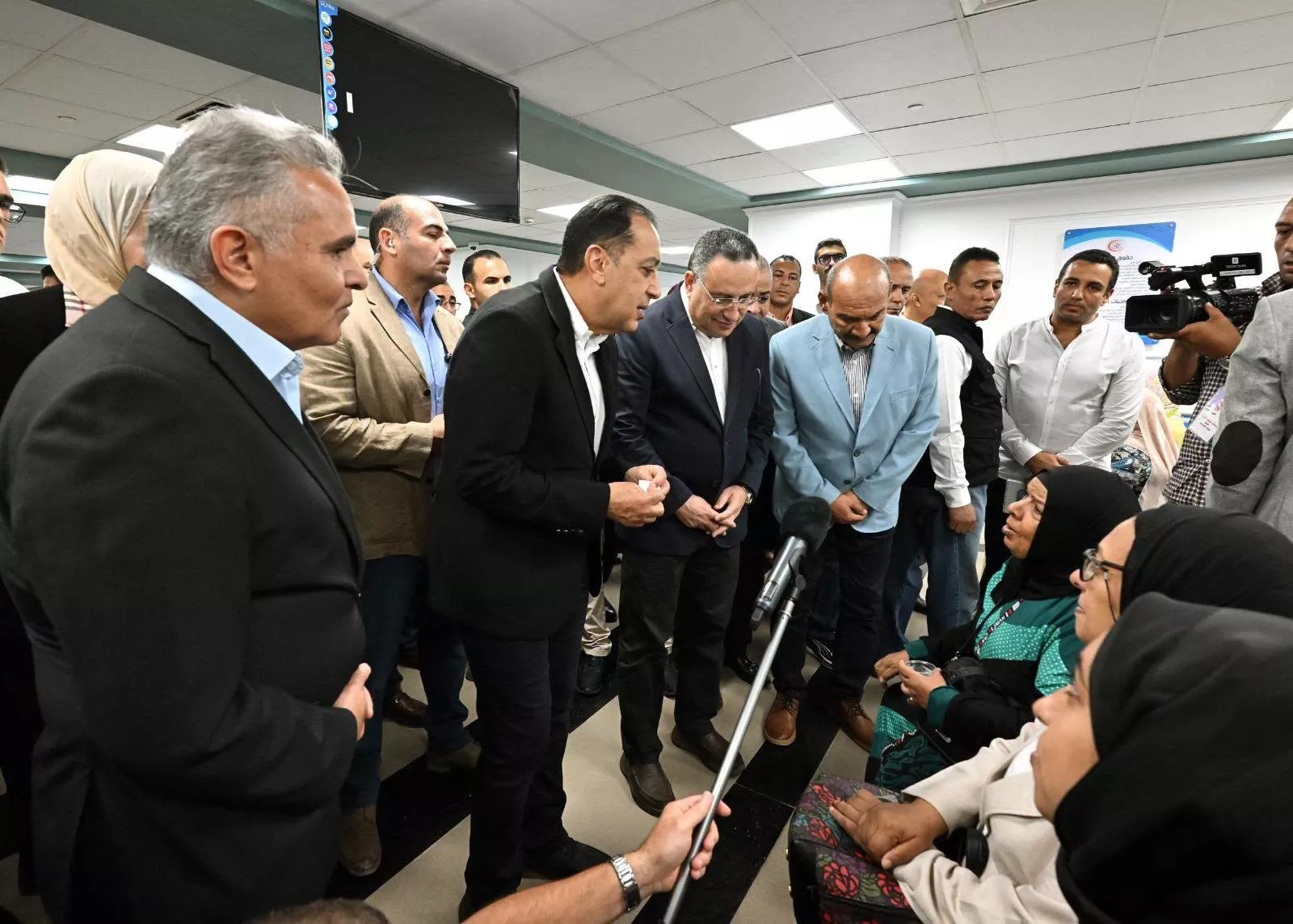 رئيس الوزراء يفتتح المرحلة الأولى من مستشفى السويس الجامعي