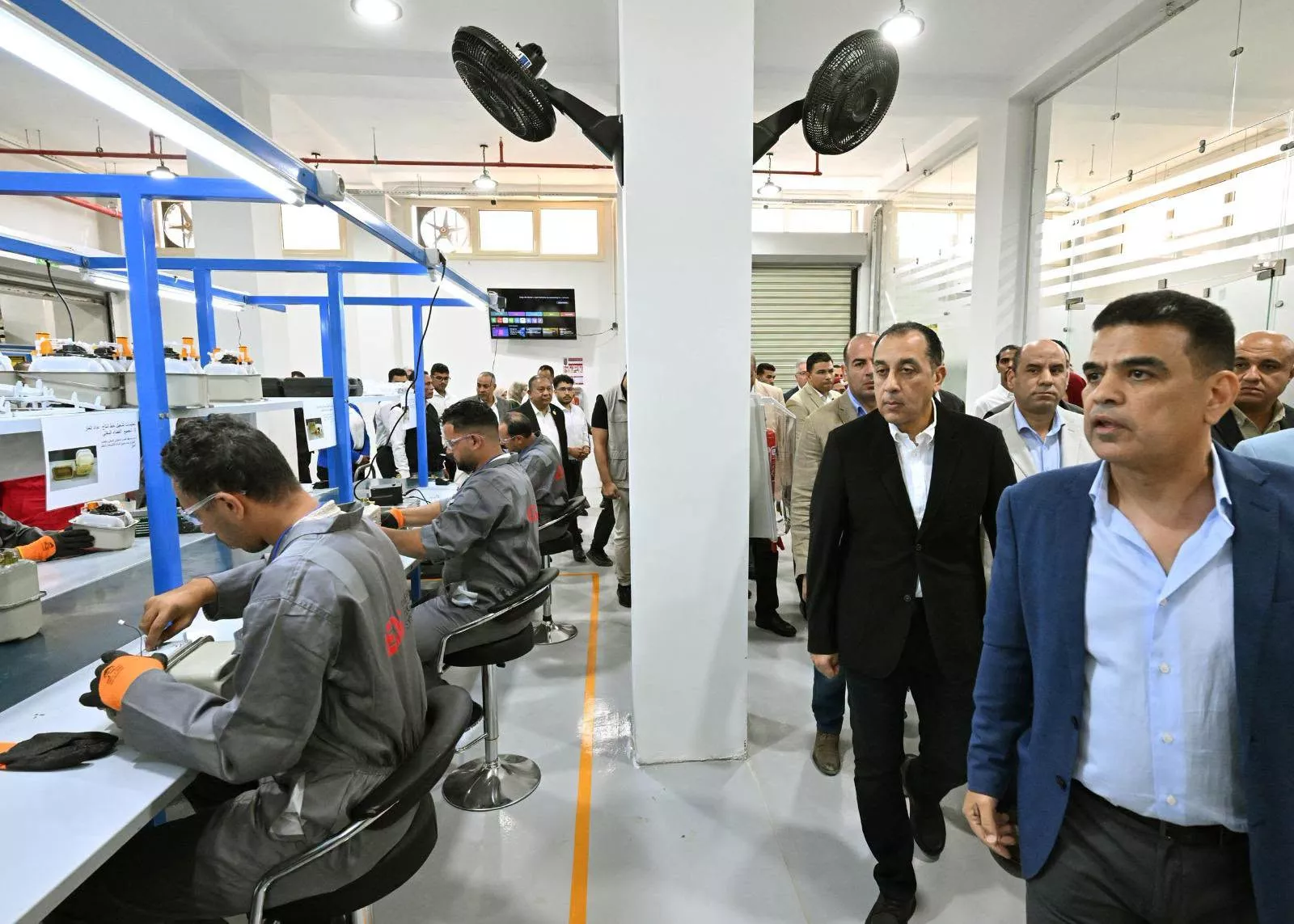 رئيس الوزراء يفتتح مصنع إنتاج وتجميع الطلمبات الرقمية