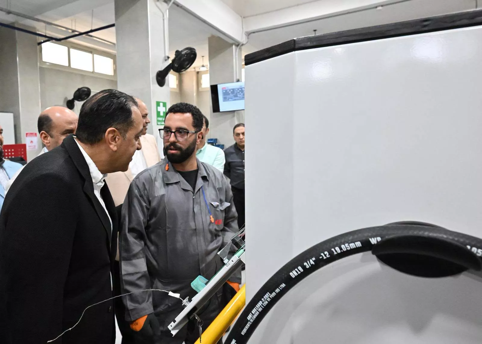 رئيس الوزراء يفتتح مصنع إنتاج وتجميع الطلمبات الرقمية