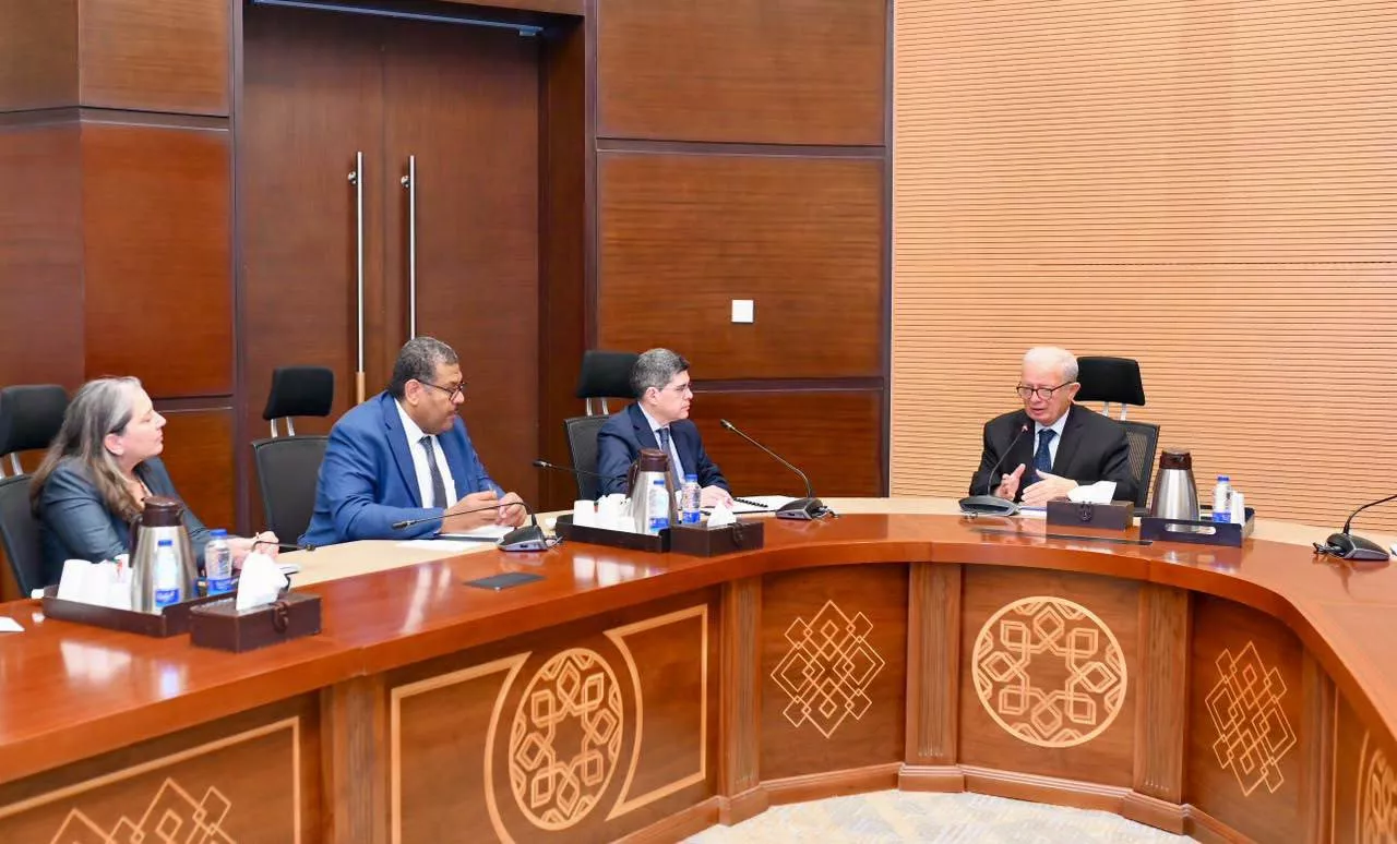 نائب رئيس الوزراء يستقبل نائب رئيس مجموعة البنك الدولي