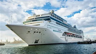 ميناء غرب بورسعيد يستقبل السفينة السياحية MSC LIRICA