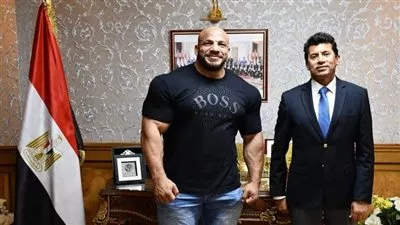 وزير الرياضة يهنيء «بيج رامي» على الفوز بلقب مستر أولمبيا