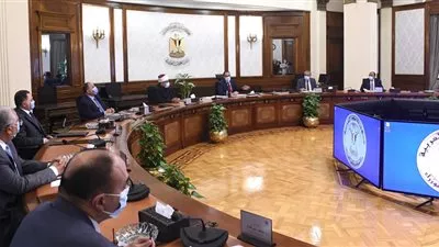 «مدبولي» يشدد على ضرورة إعلان قائمة بالأسعار العادلة للسلع الأساسية