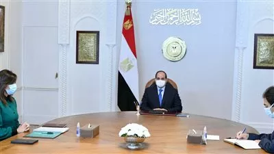 السيسي يطمئن على سلامة وأوضاع الجالية المصرية في أوكرانيا