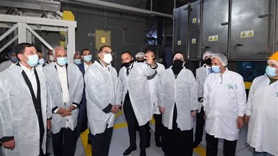 «مدبولي» يزور مصانع للمنتجات الغذائية بالمنطقة الاستثمارية فى 6 أكتوبر