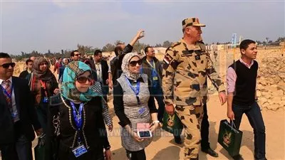 بالصور.. طلاب برنامج 