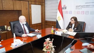 وزيرة التخطيط تبحث تعميق التعاون المشترك مع نائب رئيس المفوضية الأوروبية  