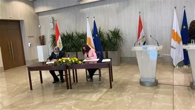 مصر توقع مذكرة تفاهم للربط الكهربائى مع قبرص