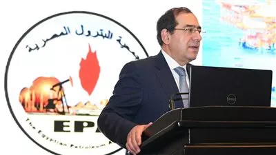 الملا: توقيع 99 إتفاقية بترولية بإستثمارات 17 مليار دولار خلال 7 سنوات