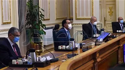 رئيس الوزراء يتابع موقف إعداد الاشتراطات البنائية الجديدة