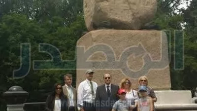 القنصل العام في نيويورك يفتتح مسلة كليوبترا بعد ترميمها