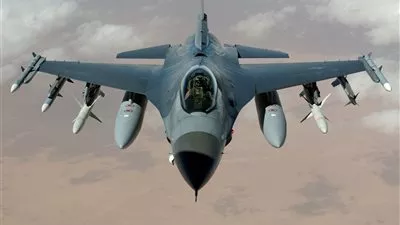 بالفيديو.. غارات جديدة للتحالف على مواقع عسكرية في اليمن
