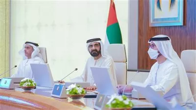 محمد بن راشد يقر استراتيجية الإمارات للاقتصاد الرقمي