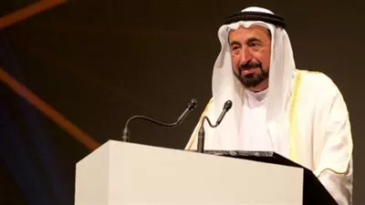 حاكم الشارقة يغادر القاهرة بعد مشاركته بمؤتمر 