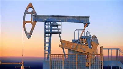 السعودية تستأنف نقل النفط عبر 
