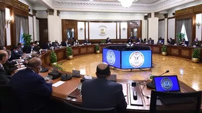 رئيس الوزراء يوجه بإعداد دراسة متكاملة لأسعار الحديد والأسمنت