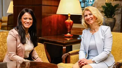 وزيرة التعاون الدولي تشهد إطلاق التقرير الانتقالي «نحو تحقيق المكاسب الرقمية» 