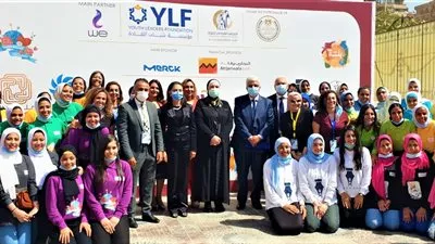 نيفين جامع: توفير ورش صغيرة بالمجمعات الصناعية لخريجات التعليم الفنى