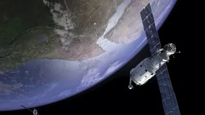 الصين تنجح في إطلاق 3 أقمار صناعية إلى الفضاء