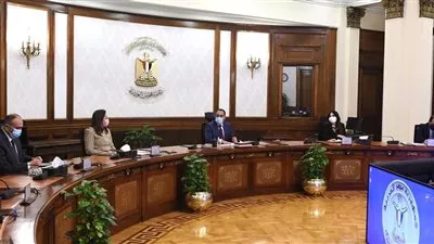 «مدبولى» يتابع خطة صندوق مصر السيادى لجذب المزيد من الاستثمارات